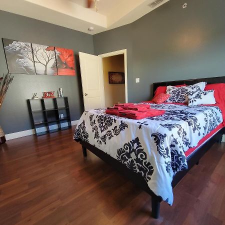 Modern, Private, Smart 4 Bedroom Condo In Desirable Location In Mcallen With Pool! Exterior foto