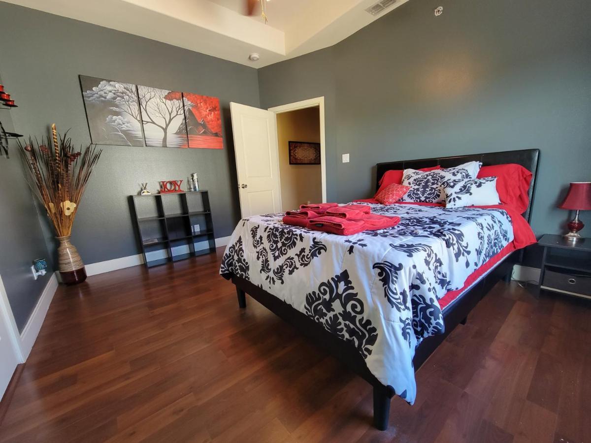 Modern, Private, Smart 4 Bedroom Condo In Desirable Location In Mcallen With Pool! Exterior foto