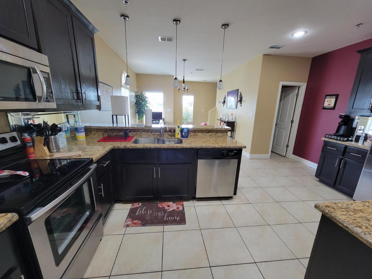 Modern, Private, Smart 4 Bedroom Condo In Desirable Location In Mcallen With Pool! Exterior foto